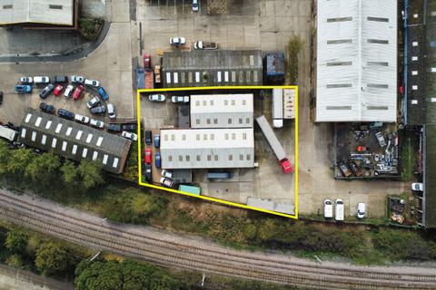 Industrial unit to rent, Causeway End, Manningtree CO11