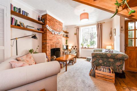 32 Albany Road, Andover, SP10 3EZ
