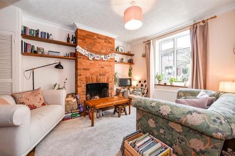 32 Albany Road, Andover, SP10 3EZ