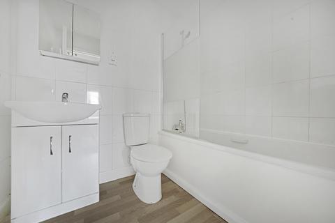 7 Tauheed Close, London, N4 2FQ