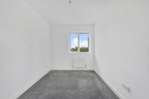 7 Tauheed Close, London, N4 2FQ