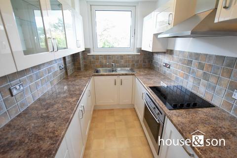 97 Admirals Walk, Bournemouth, BH2 5HF