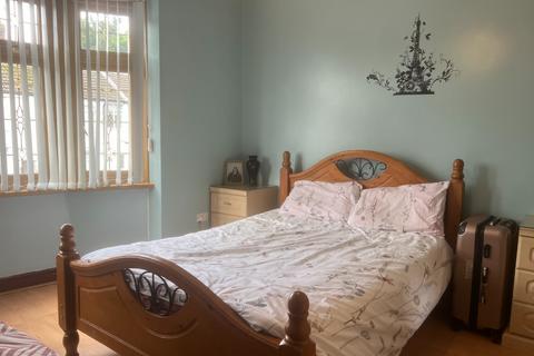 3 bedroom end of terrace house for sale, Beverley Road, Luton, Bedfordshire, LU4