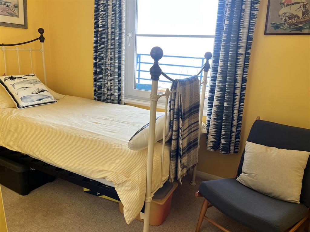Bedroom 2: