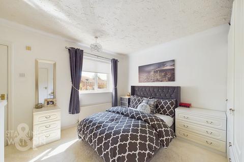 11 Lavender Close, Attleborough, NR17 2PZ