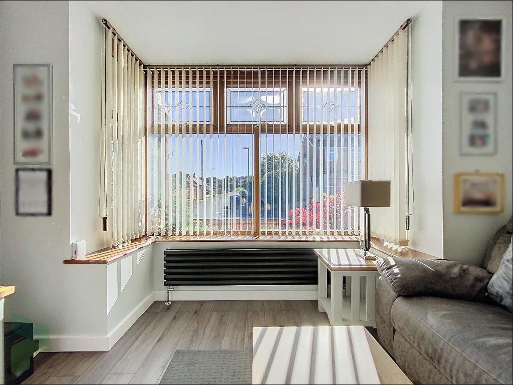 Lounge Bay Window