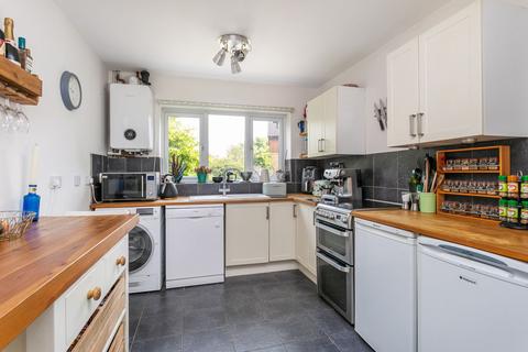 3 bedroom terraced house for sale, Honeysuckle Close, Winchester, SO22