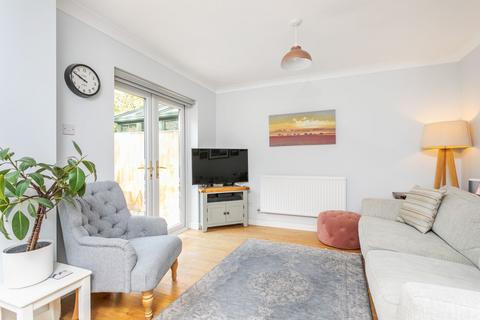 65 Honeysuckle Close, Winchester, SO22 4QQ