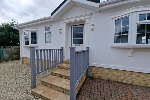 2 bedroom park home for sale, Three Counties Park, Upper Pendock