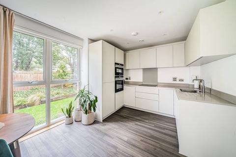 7, Howell Court Enfield Road, London, W3 8BJ