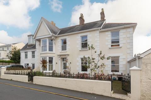 undefined, Les Gravees, St. Peter Port, Guernsey