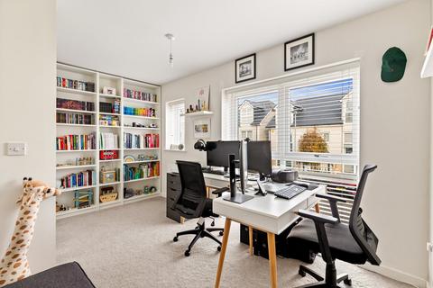3 Eton Walk, Folkestone, CT19 5US