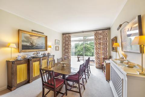 4 bedroom flat for sale, Fairacres, Roehampton Lane, London