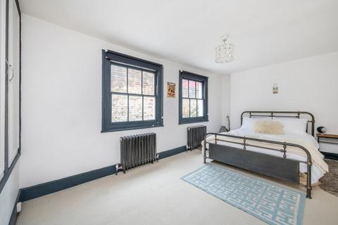 1 bedroom flat for sale, Haverstock Hill, Belsize Park, London