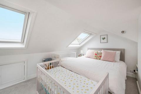 26 North Road, Richmond, TW9 4HA