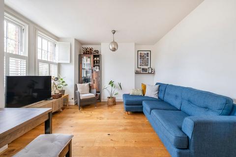 26 North Road, Richmond, TW9 4HA