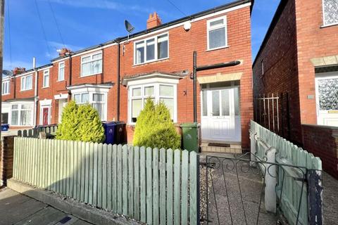 3 bedroom end of terrace house to rent, William Street, Cleethorpes DN35