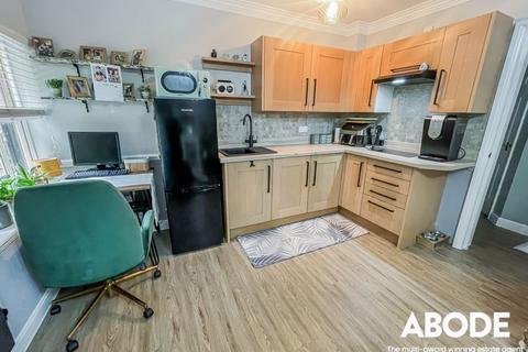 1 bedroom apartment for sale, Cambridge Road, Southend-On-Sea