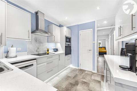 193 Coombfield Drive, Dartford, DA2 7LF