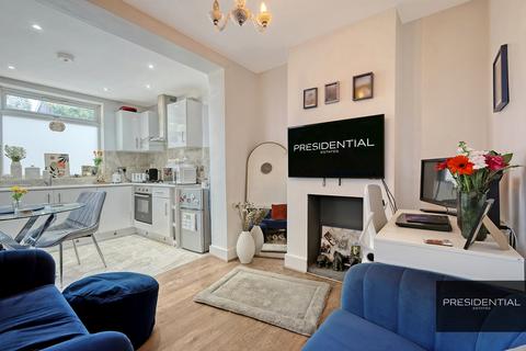 84b Beulah Road, Thornton Heath, CR7 8JF