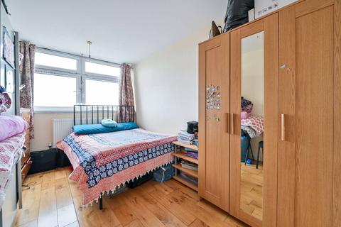 2 bedroom flat for sale, Leopold Street, London E3