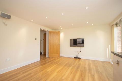 2 bedroom apartment for sale, Hutton Road, Brentwood CM15