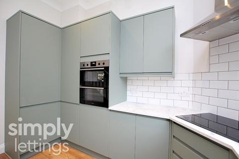 2 bedroom flat to rent, First Avenue, Hove