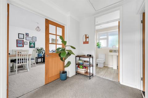 20 Lydd Close, Sidcup, DA14 6RH