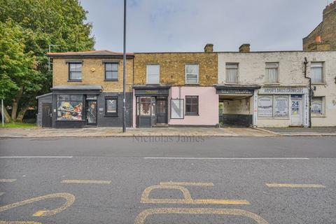 Property to rent, High Street, Southgate N14