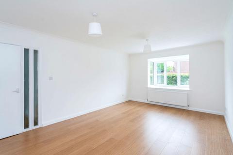 2 bedroom apartment to rent, Buckingham Court, Belmont