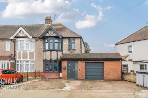 13 Harlow Road, Rainham, RM13 7UL