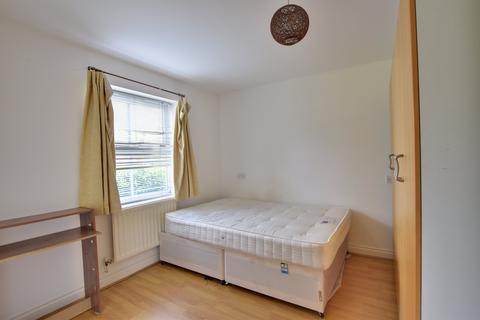 2 bedroom flat to rent, Arklay Close, Hillingdon, Middlesex, UB8 3WP