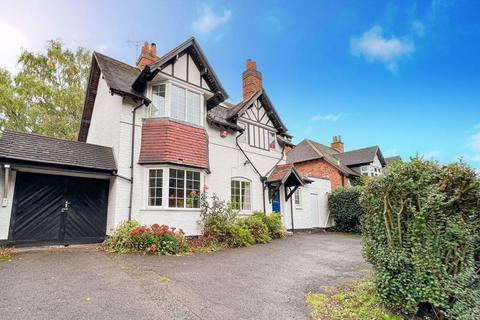 4 bedroom detached house to rent, Thornhill Road, Sutton Coldfield B74