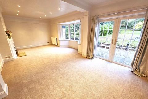 4 bedroom detached house to rent, Thornhill Road, Sutton Coldfield B74