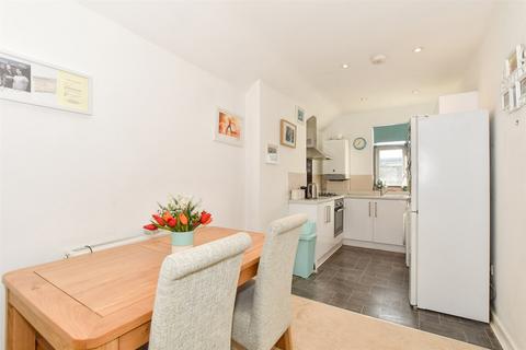 1 bedroom flat for sale, Coulsdon Road, Caterham, Surrey