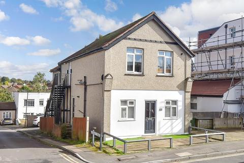 1 bedroom flat for sale, Coulsdon Road, Caterham, Surrey