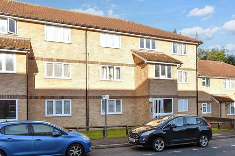 1 bedroom ground floor flat for sale, Fort Pitt Street, Chatham, Kent