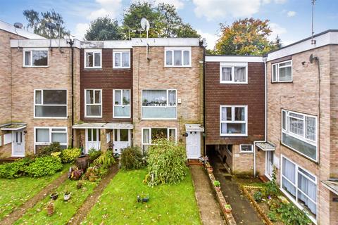 2 bedroom maisonette for sale, Hyde Heath Court, Pound Hill, Crawley, West Sussex