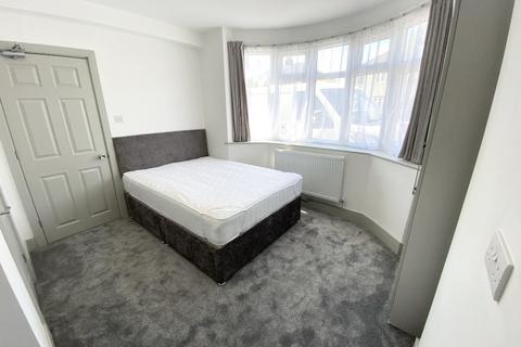 Studio to rent, Southfields Drive, PETERBOROUGH PE2