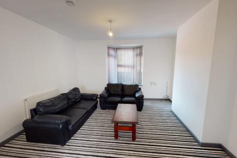 5 bedroom flat to rent, Bristol Road, Selly Oak B29