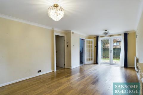 3 bedroom semi-detached house to rent, The Woodlands, Chineham, Basingstoke, Hampshire, RG24