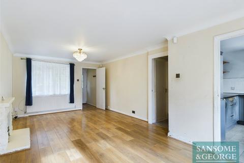 3 bedroom semi-detached house to rent, The Woodlands, Chineham, Basingstoke, Hampshire, RG24