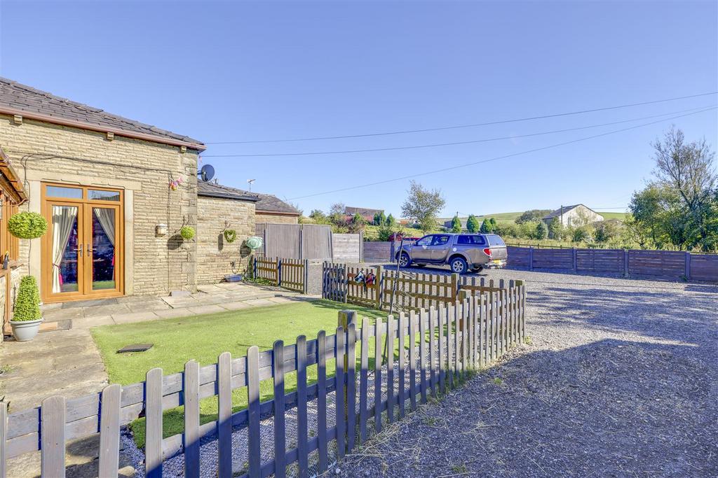 Front Garden & Parking