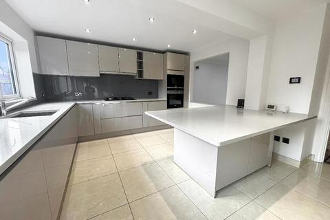 4 bedroom link detached house for sale, South Croydon CR2