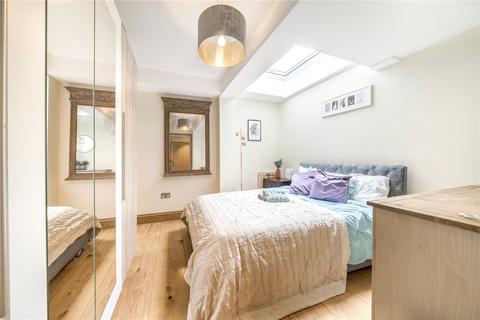 3 bedroom maisonette for sale, Ashmore Road, London W9