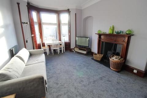 3 bedroom flat to rent, Stanley Street, Top Floor, AB10