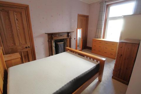 3 bedroom flat to rent, Stanley Street, Top Floor, AB10