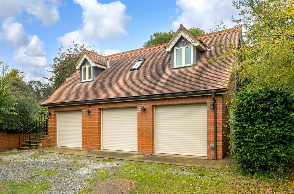 Triple Garage