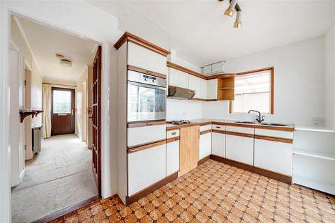 25 Chilcott Close, Tiverton, EX16 4EZ