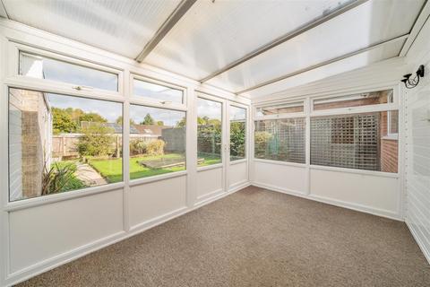 25 Chilcott Close, Tiverton, EX16 4EZ